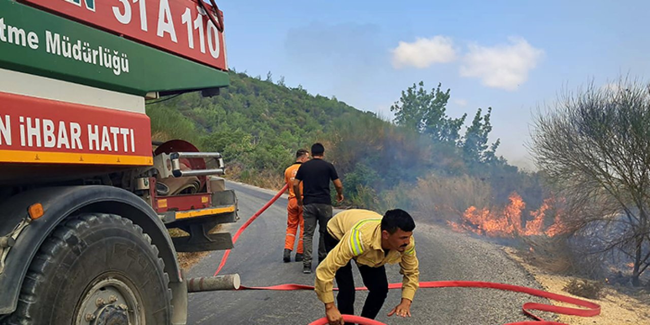 Hatay’da sınırda korkutan yangın