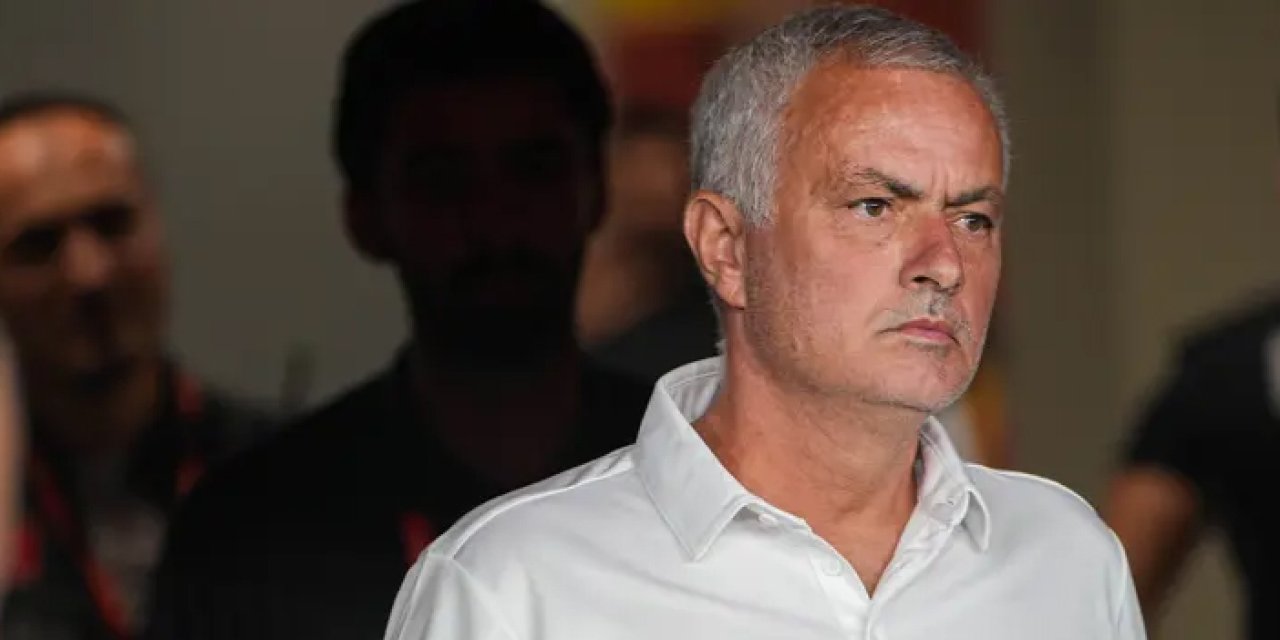 Jose Mourinho'dan radikal karar: 4 futbolcunun üstü çizildi!