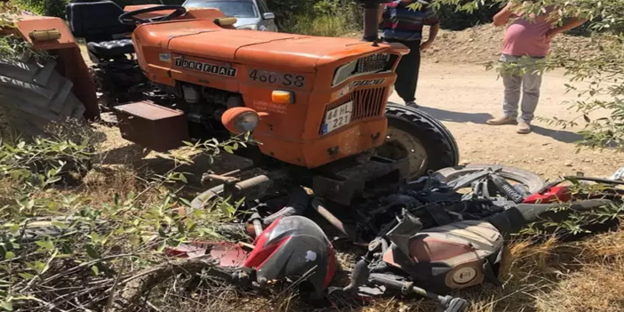 17 yaşındaki motosiklet  sürücüsü traktörle çarpıştığı kazada hayatını kaybetti