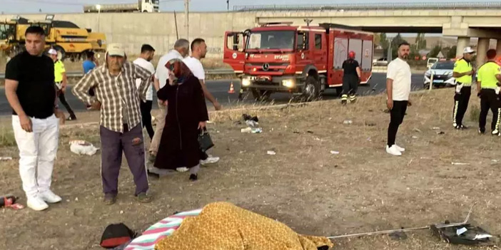 Aksaray'da kontrolden çıkan otomobil takla attı: 3 Ölü, 4 Yaralı