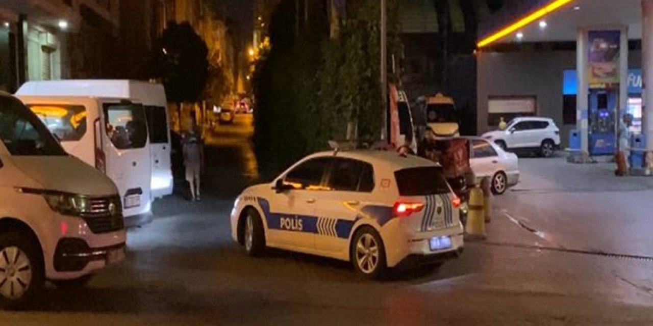 Küçükçekmece’de motosikletli saldırı: Kız arkadaşıyla yürürken vuruldu