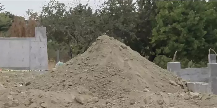 Büyükçekmece’de villa bahçesinde gömülü erkek cesedi ortaya çıktı