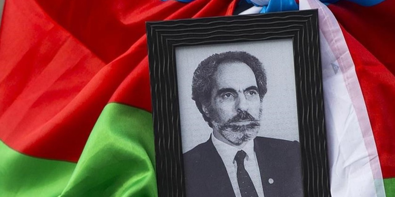 Azerbaycan’ın merhum lideri Ebulfez Elçibey vefatının 25. yılında anıldı