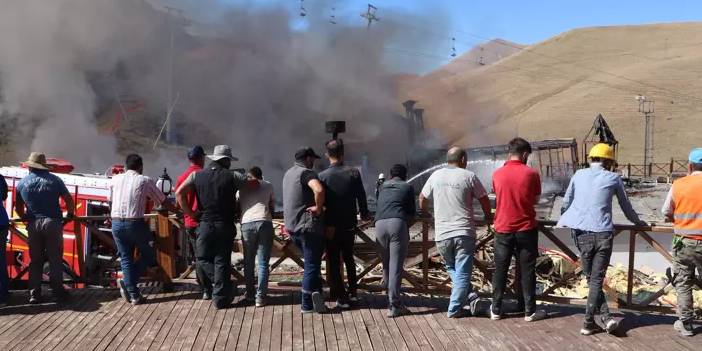 Erzurum’da kayak merkezinde yangın paniği: Kafeterya kullanılamaz hale geldi