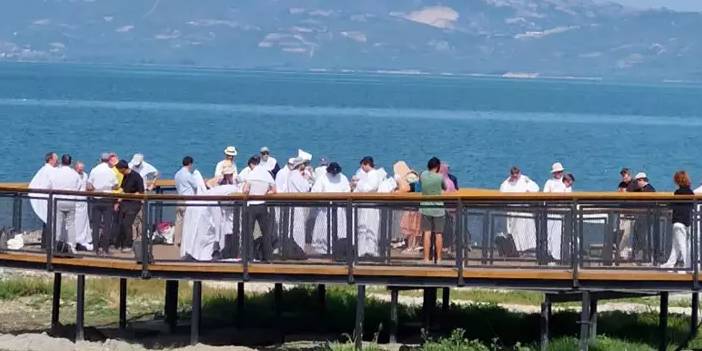 İznik’te Fransız akademisyenlerden toplu ayin