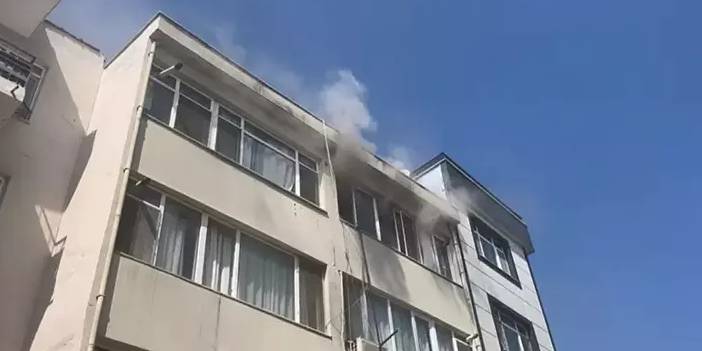 Beşiktaş’ta 3 katlı binada yangın paniği