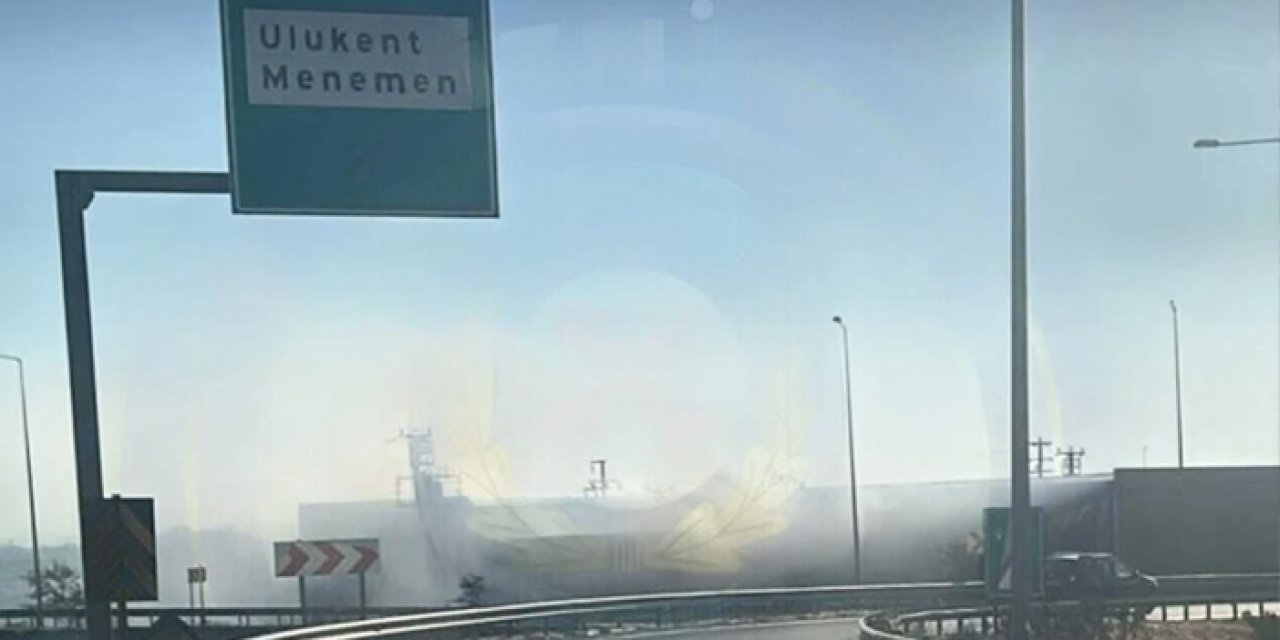 İzmir otoyolunda fabrika yangını: Seyrek ve Ulukent trafiği Menemen’e aktarıldı