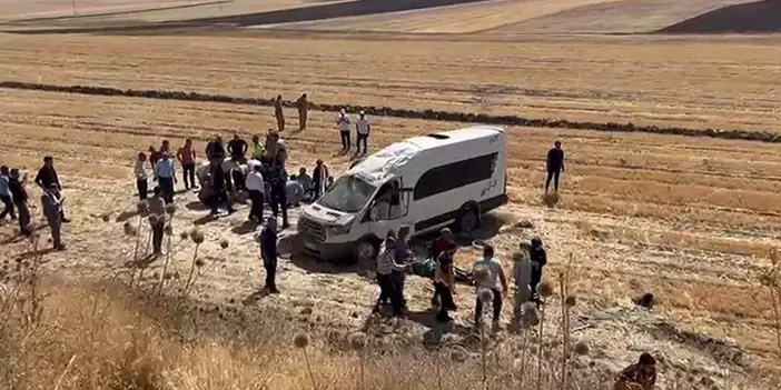 Malazgirt kutlamalarına giden yolda feci kaza: 10 yaralı