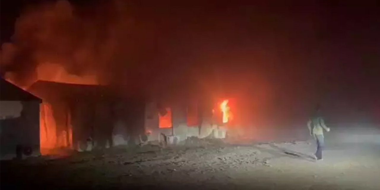Diyarbakır’da şantiye yatakhanesinde yangın