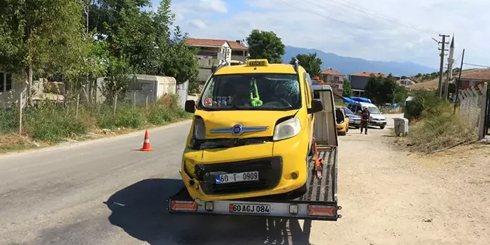 Tokat’ta trafik kazası: Hamile kadın bebeğini kaybetti, 5 yaralı