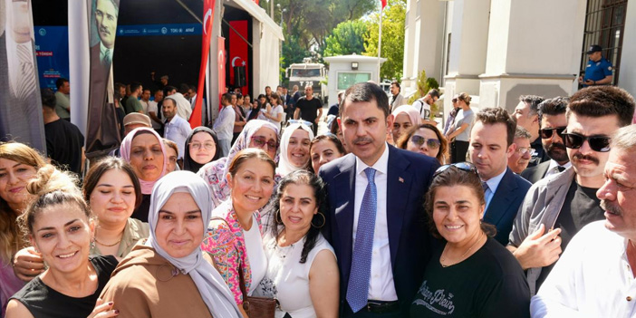 Bakan Kurum: Deprem konutları da bitecek, yangın bölgesindeki evler de zamanında teslim edilecek