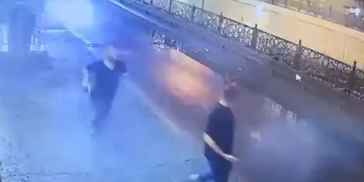 Taksim’deki kapkaç anı kameraya yansıdı