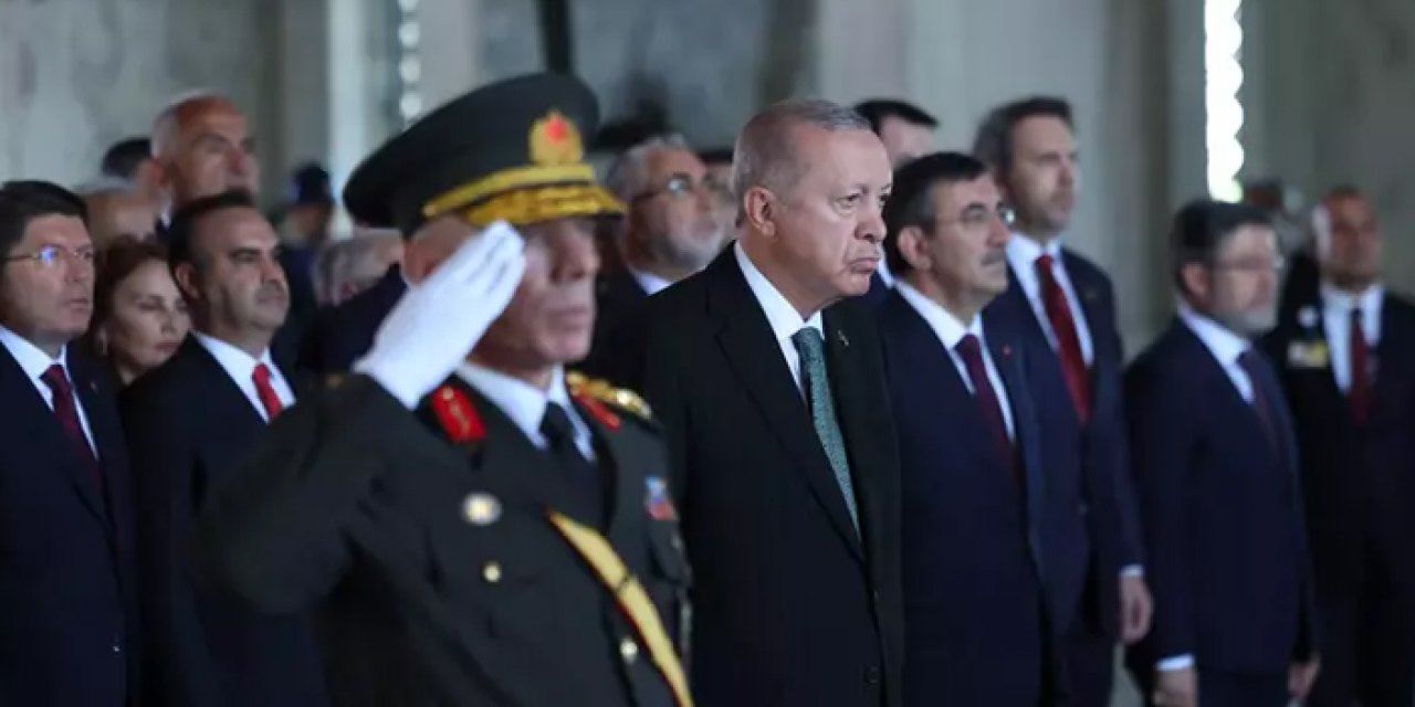 Cumhurbaşkanı Erdoğan, Anıtkabir’i ziyaret etti