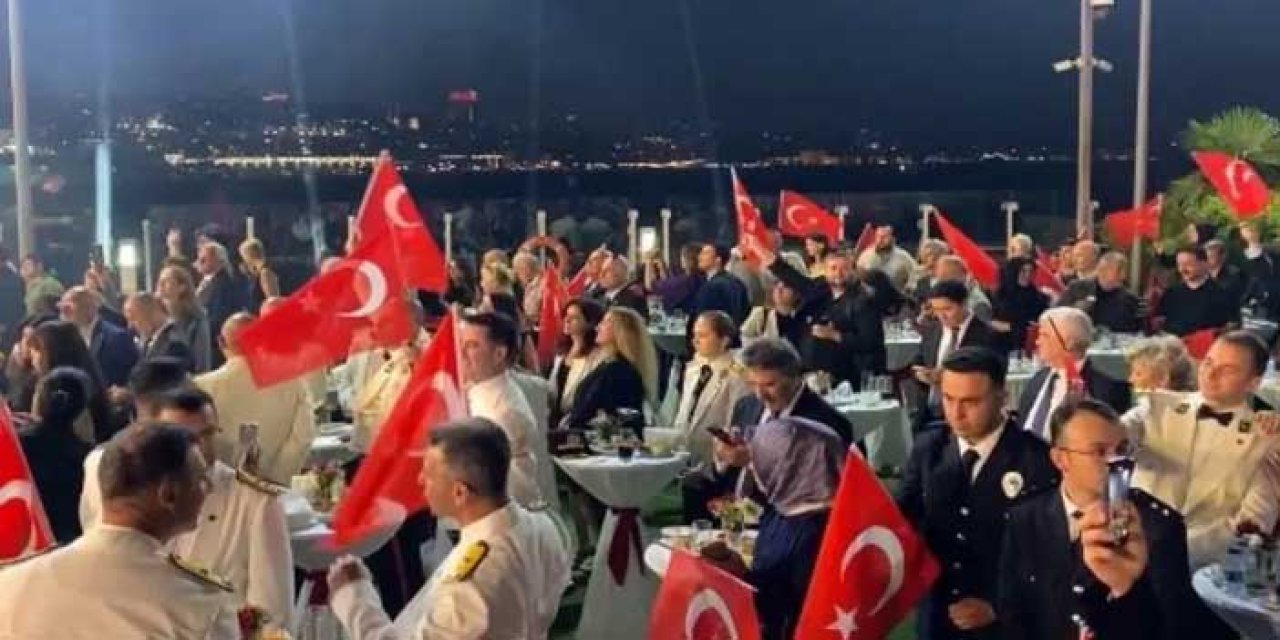 30 Ağustos Zafer Bayramı'nın 103. Yılı İstanbul Valiliği'nde Kutlandı