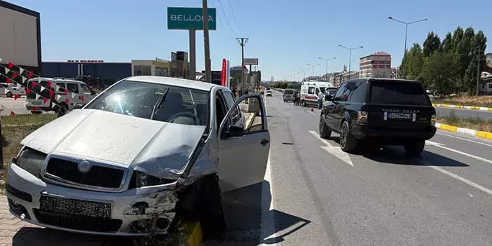 Sivas’ta araçlar çarpıştı: 6 yaralı