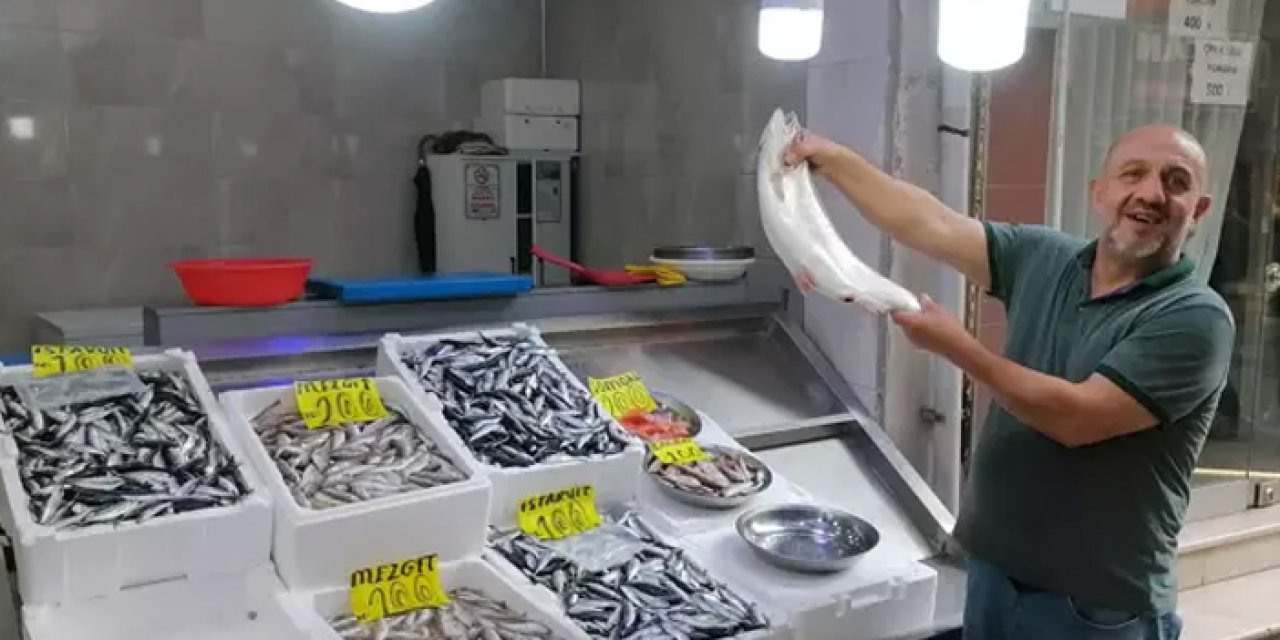 Rize’de av sezonu açıldı: Tezgahlarda ilk balıklar yerini aldı