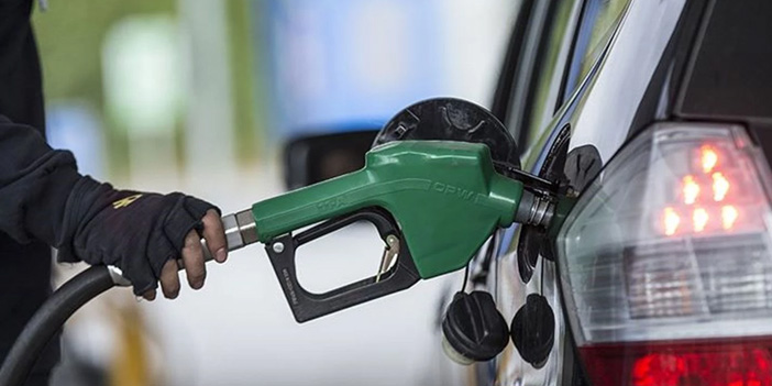 Motorine bu gece 2 lira 5 kuruş zam geliyor