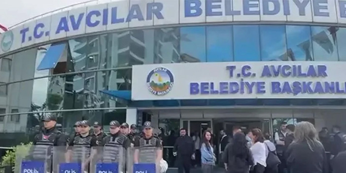 Avcılar Belediyesi’ne sabaha karşı operasyon: Çok sayıda gözaltı var