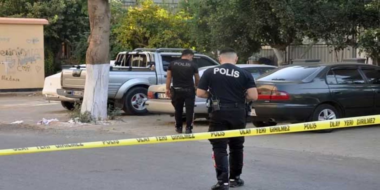 İzmir'de Silahlı Kavga: 2 Yaralı