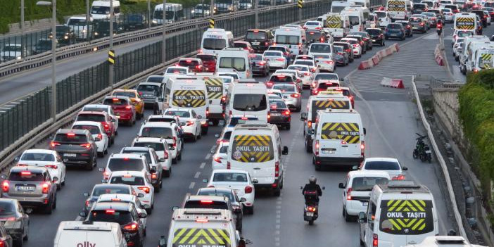 İstanbul’da okullar 10.00’da açılacak: Trafik düzenlemesi yapıldı