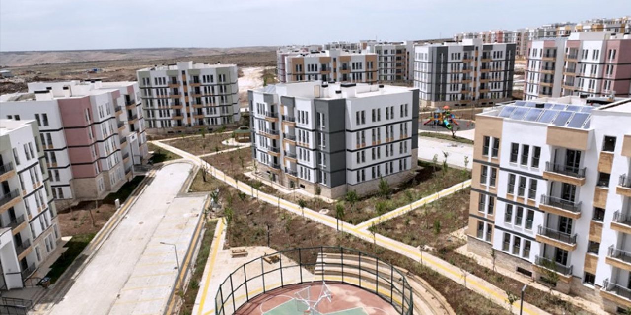 Bakan Kurum: 453 bin konutun yüzde 70'i tamamlandı