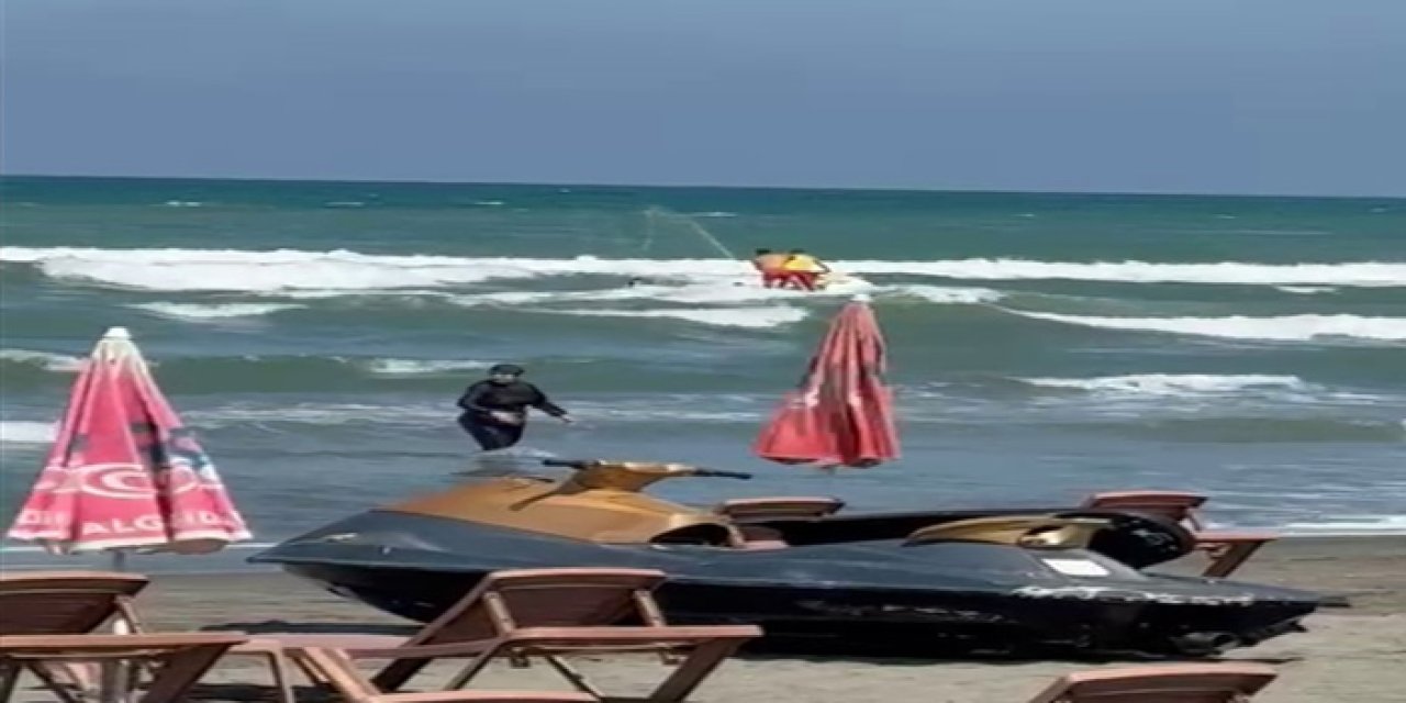Akçakoca’da denize giren 5 kişilik aile, boğulma tehlikesi geçirdi