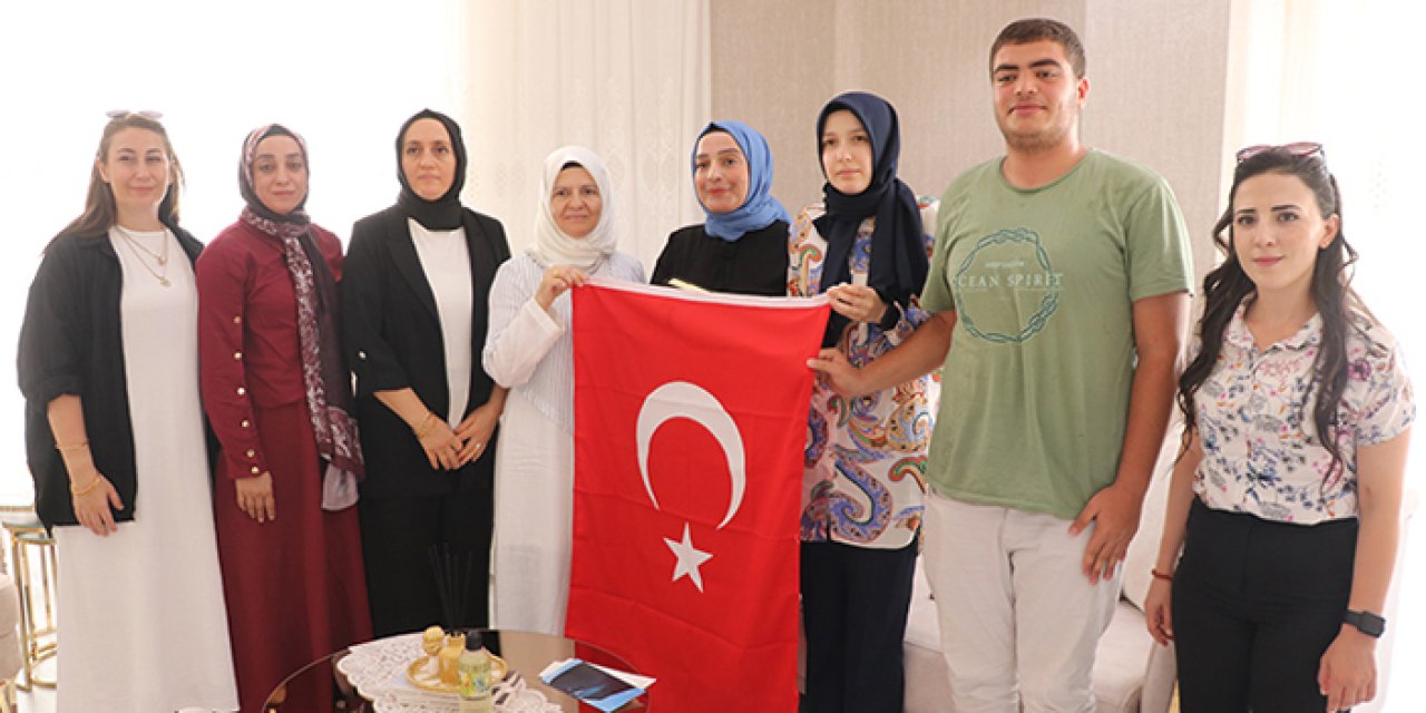 Cumhurbaşkanı Erdoğan’ın “Terörsüz Türkiye” mektubu şehit ailesine ulaştırıldı