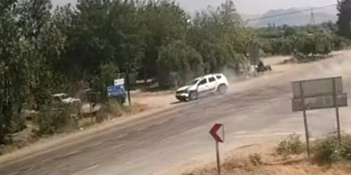 Adana Kozan’da kavşakta kaza: 4 yaralı, kaza anı kamerada