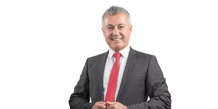 Eski Manavgat Belediye Başkanı Şükrü Sözen, yurt dışına çıkmaya çalışırken gözaltına alındı