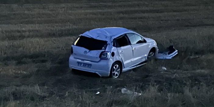 Düğün yolunda feci kaza: 1 ölü, 4 yaralı, araç tarlaya uçtu