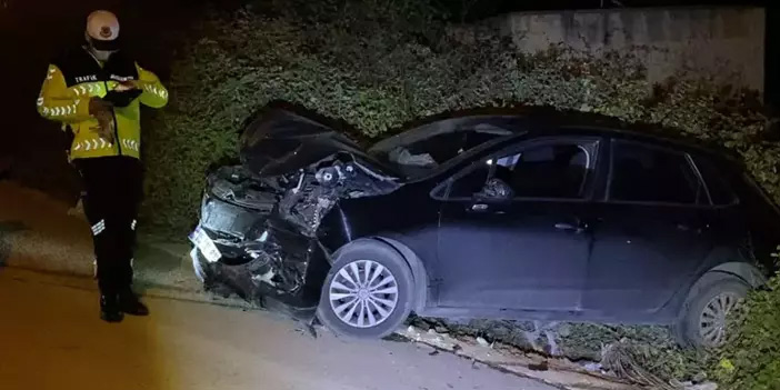 İnegöl’de trafik kazası: Aynı araçtaki 4 kişi yaralandı