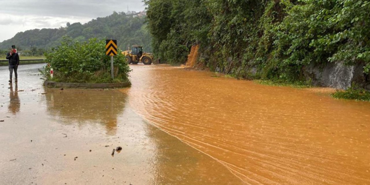 Rize’de şiddetli yağış uyarısı: Dereler taşabilir