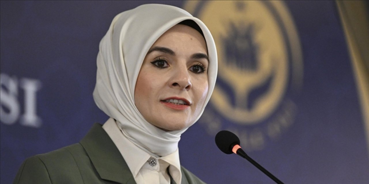 Bakan Göktaş, “2025 Aile Yılı Şenliği”nde vatandaşlarla buluştu