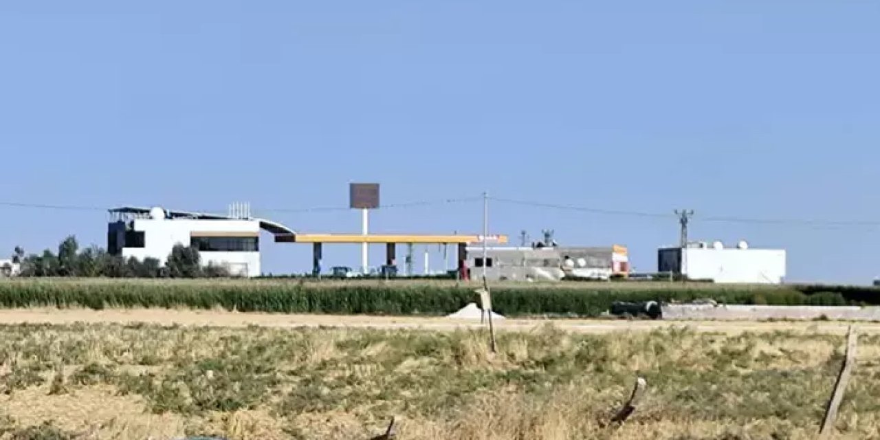 Akaryakıt istasyonunda silahlı kavga: 4 yaralı