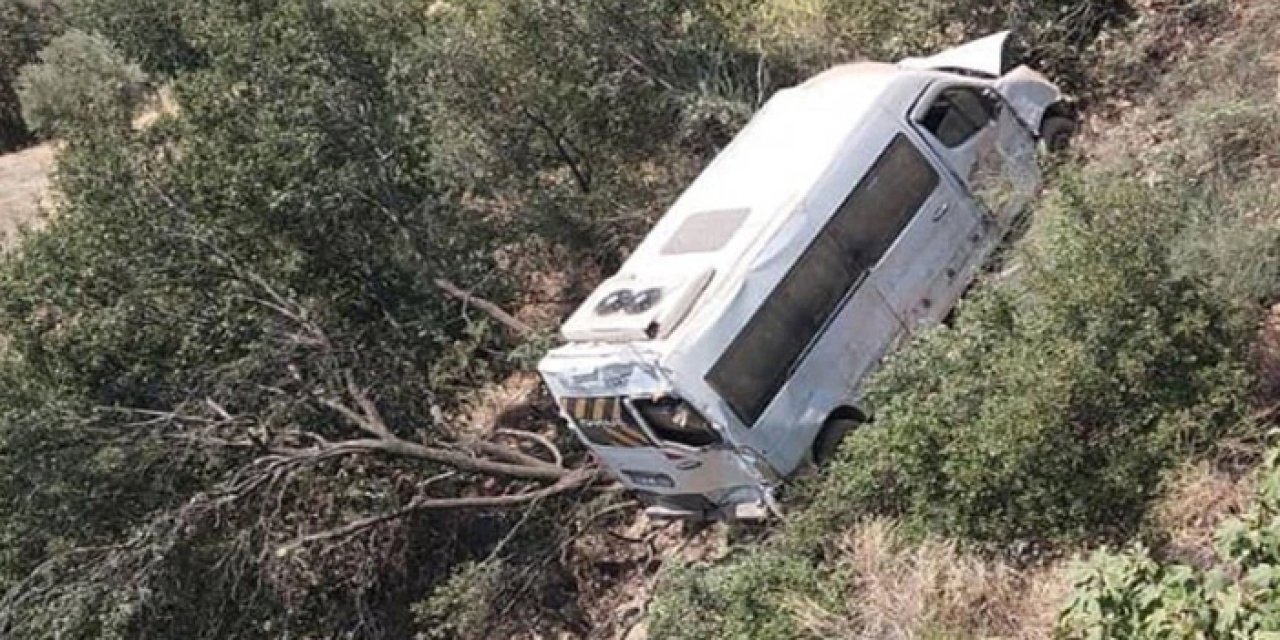 Feci kaza: Öğrenci servisi uçuruma yuvarlandı, çok sayıda yaralı var
