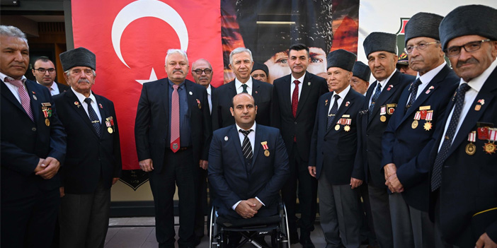 Mansur Yavaş: Gazilerimizin ve şehit ailelerimizin yanındayız