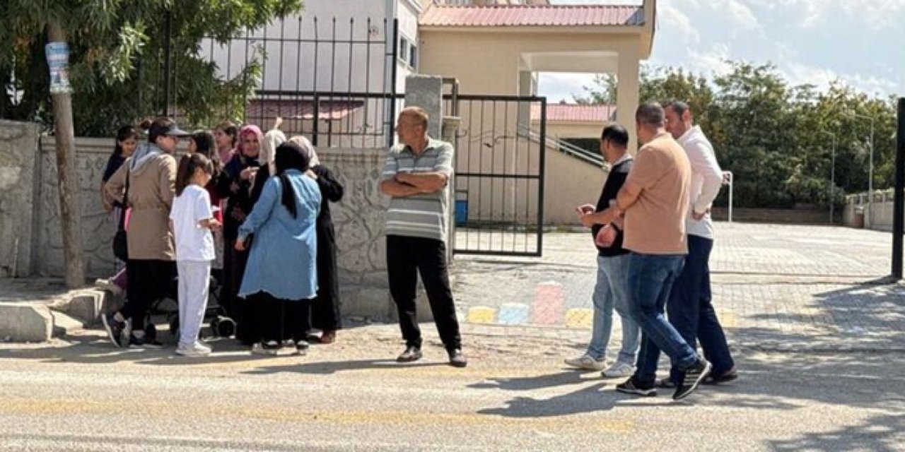 Öğretmenlere bıçaklı dehşet: 2 öğretmen yaralandı
