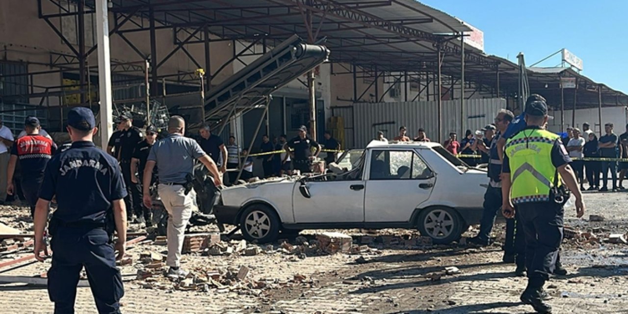 Demre’de toptancı halinde patlama: 1 ölü, 3 yaralı