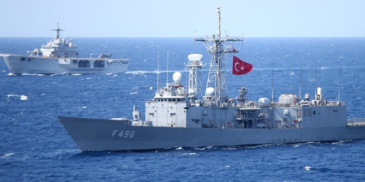 Türk donanması NATO’nun “Neptune Strike 25.3” tatbikatında gücünü sergiliyor