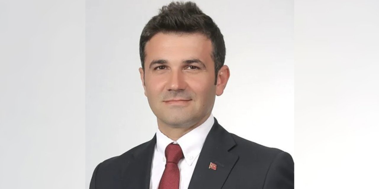 AK Parti Urla İlçe Başkanı Barış Bükülmez görevinden ayrıldı