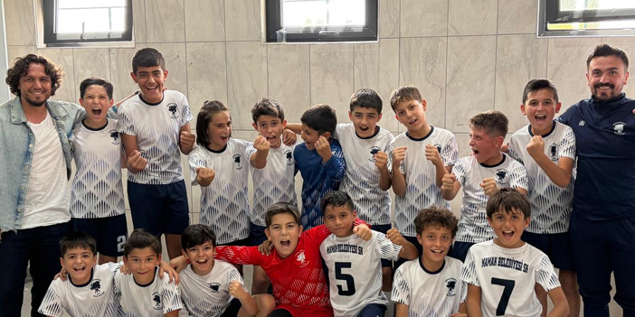 Mamak Belediyesi sporda gücünü gösteriyor: Futbol ve boksta büyük başarılar