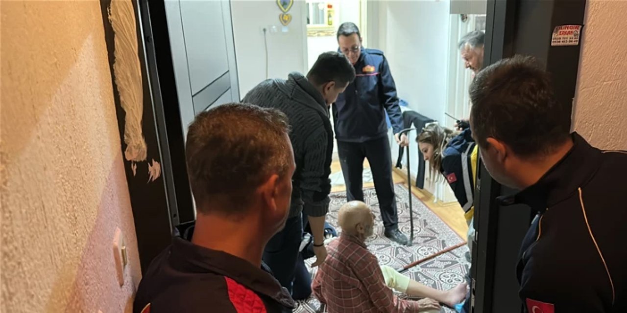 Kütahya’da 80 yaşındaki adam evinde düşüp yaralandı