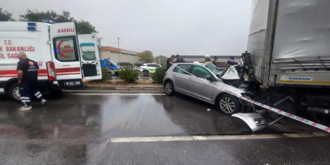 Manisa’da zincirleme kaza: 1 ölü, 2 yaralı