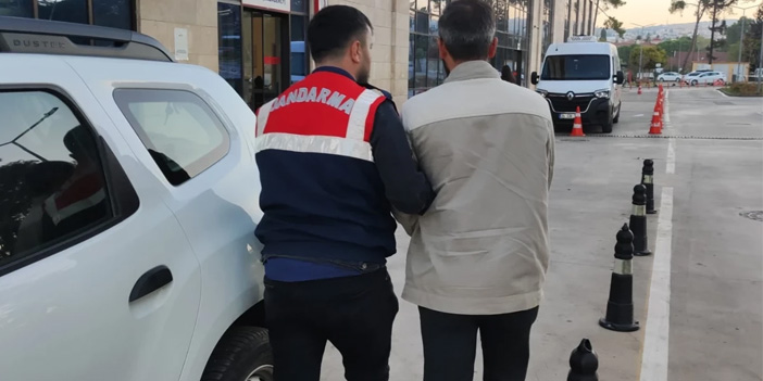 İzmir merkezli 16 ilde FETÖ’nün askeri mahrem yapılanmasına operasyon: 35 şüpheli gözaltında