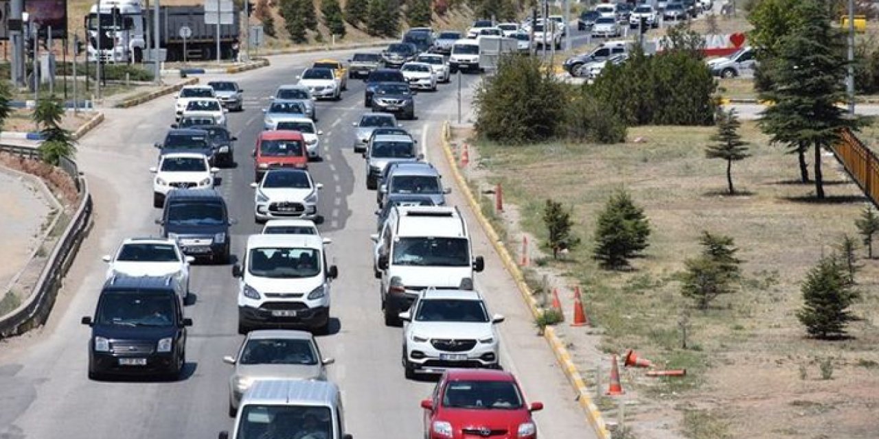 Karayolları duyurdu: Ankara istikameti ulaşıma kapatıldı