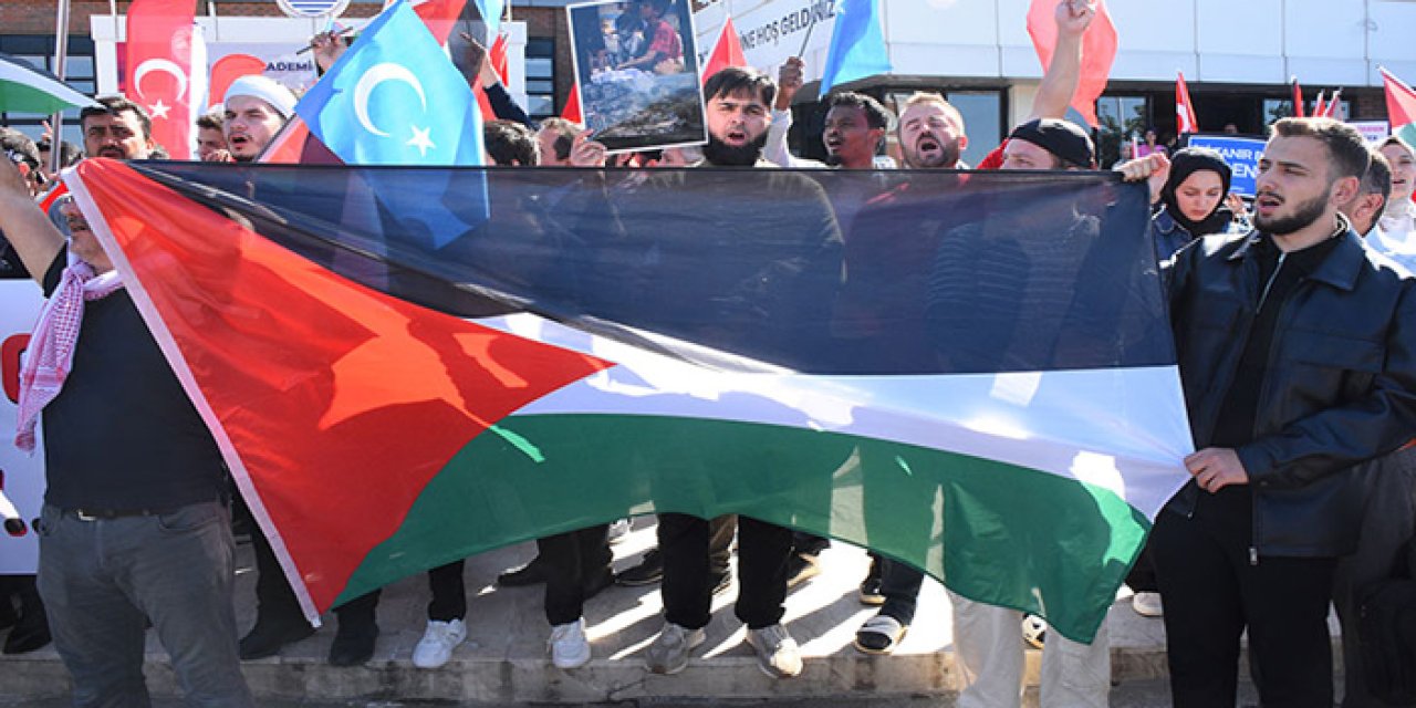 İsrail'in Küresel Sumud Filosu'na saldırısına Türkiye'de protestolar sürüyor