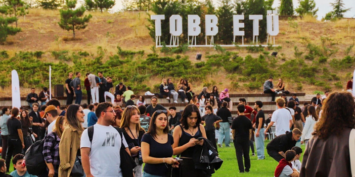 Kampüs, müzik ve etkinliklerle coştu: ETÜFEST 2025’te iki gün dolu dolu eğlence