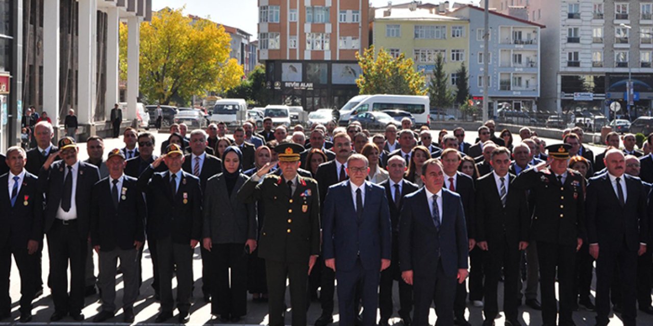Atatürk’ün Kars’a gelişinin 101. yılı törenlerle kutlandı