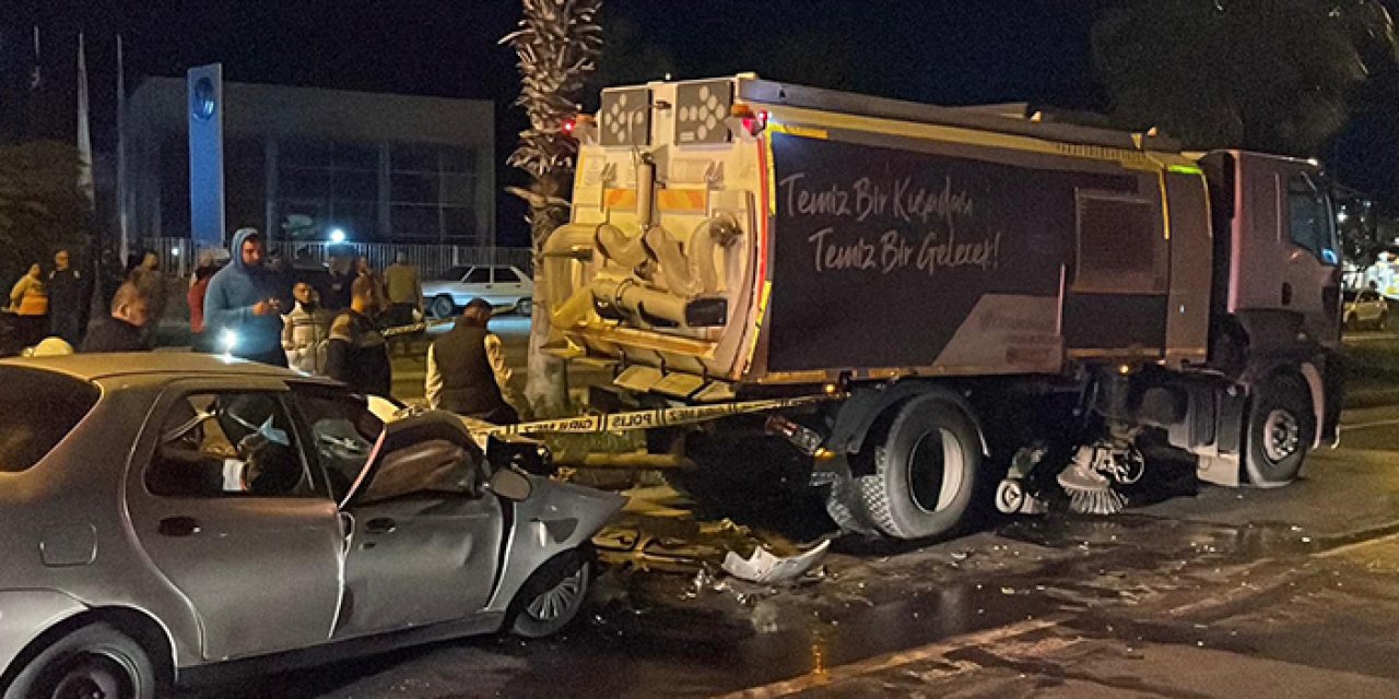 Aydın’da feci kaza: Temizlik aracına çarpan sürücü vefat etti