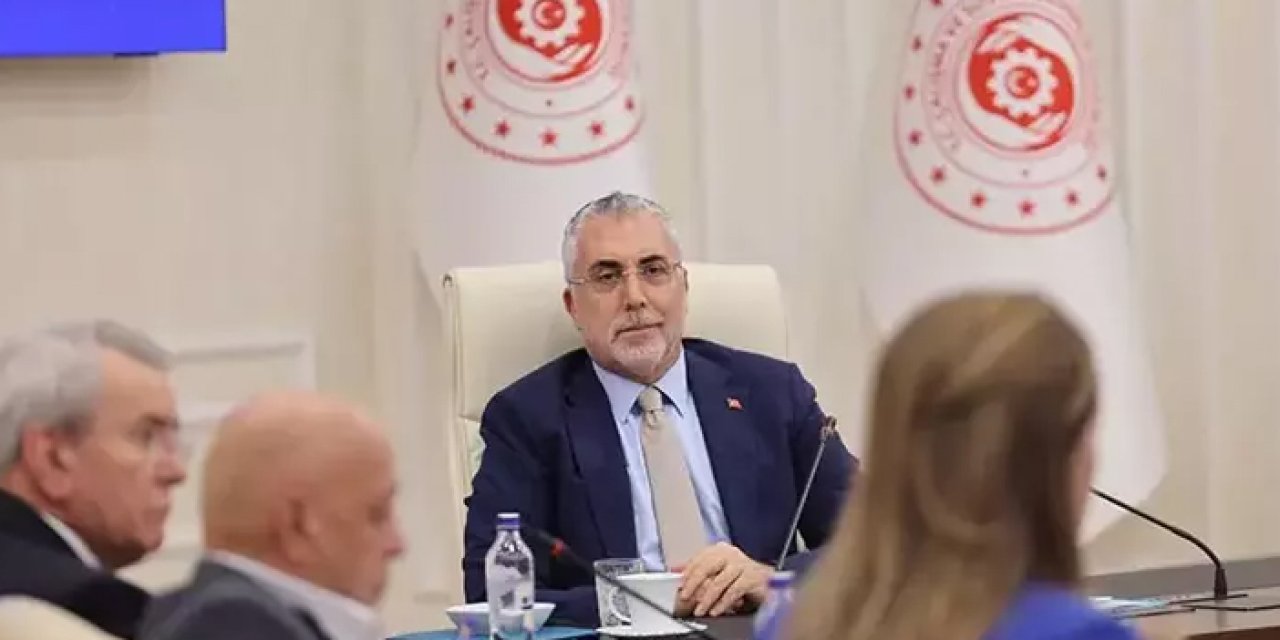 Bakan Işıkhan: Sendikal faaliyetlerin dijital platformlara taşınması stratejik bir zorunluluk